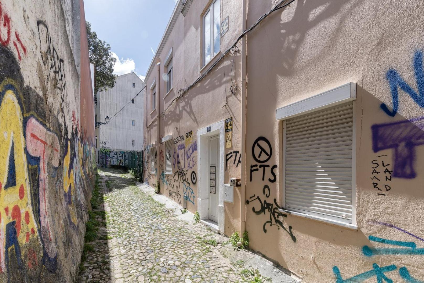 Apartment Guestready - Fantastic Rustic Duplex With Terrace Lisbon